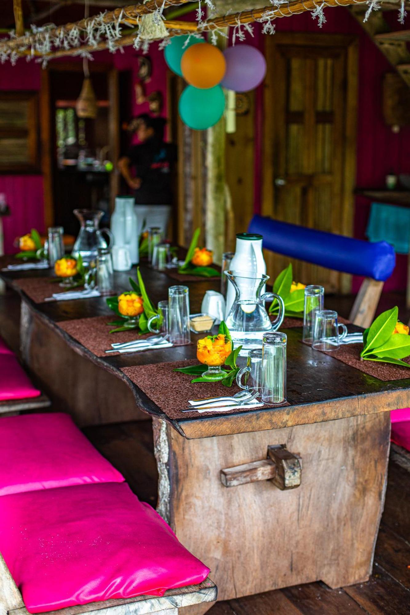 Urraca Monkey Island Eco Resort (Adults Only) Punta Laurel Dış mekan fotoğraf