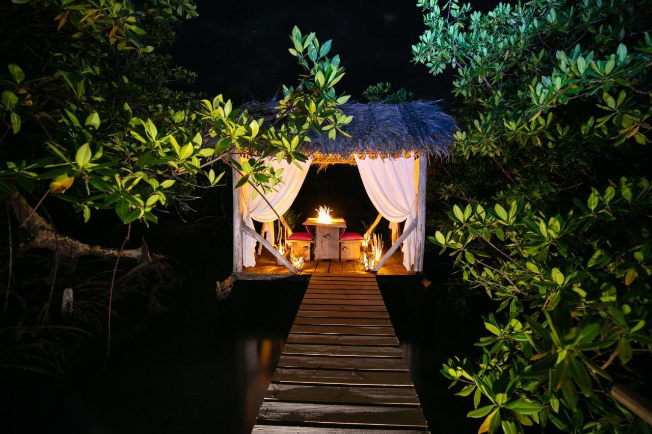 Urraca Monkey Island Eco Resort (Adults Only) Punta Laurel Dış mekan fotoğraf